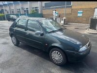 Gebraucht Ford Fiesta 75 PS (55 kW) 1998 Grün Kleinwagen