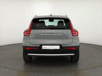Neu Volvo XC40 163 PS (119 kW) 2025 Grau SUV