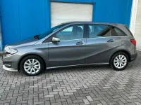 Gebraucht Mercedes B180 Style 122 PS (89 kW) 2016 Grau Kleinwagen