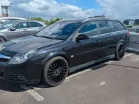 Gebraucht Opel Vectra Cosmo 250 PS (183 kW) 2008 Schwarz Kombi