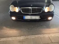 Gebraucht Mercedes C180 143 PS (105 kW) 2003 Andere farben Limousine
