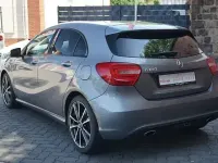 Gebraucht Mercedes A180 122 PS (89 kW) 2015 Mountaingrau Limousine