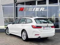 Gebraucht BMW 318 156 PS (114 kW) 2024 Alpinweiss iii Kombi