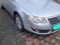 Gebraucht VW Passat 140 PS (102 kW) 2008 Grau Kombi