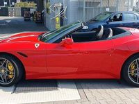 Second-hand Ferrari California 560 CP (411 kW) 2017 Roșu Cabrio