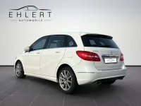 Gebraucht Mercedes B220 184 PS (135 kW) 2015 Calcitweiß Kleinwagen