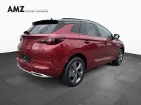 Gebraucht Opel Grandland X Ultimate 131 PS (96 kW) 2024 Lackierung bright red/metallic SUV