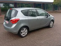 Gebraucht Opel Meriva 101 PS (74 kW) 2010 Van / Kleinbus
