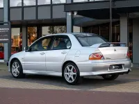 Second-hand Mitsubishi Lancer Evolution 265 CP (194 kW) 2004 Argintiu Berlinǎ
