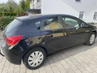 Gebraucht Opel Astra Edition 101 PS (74 kW) 2010 Schwarz Limousine