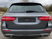 Gebraucht Mercedes E220 Avantgarde 194 PS (142 kW) 2017 Grau Limousine