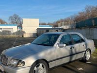 Gebraucht Mercedes C180 122 PS (89 kW) 1997 Silber Limousine