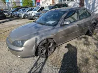 Używany Ford Mondeo Ghia 145 KM (106 kW) 2002 Beżowy Sedan/Limuzyna