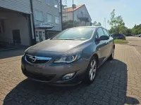 Gebraucht Opel Astra Edition 116 PS (85 kW) 2010 Limousine