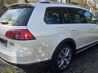 Gebraucht VW Golf Alltrack 184 PS (135 kW) 2015 Weiß Kombi