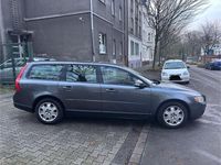 Gebraucht Volvo V70 Kinetic 136 PS (100 kW) 2008 Grau Kombi