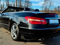 Gebraucht Mercedes E250 Elegance 204 PS (150 kW) 2011 Schwarz Cabrio