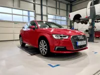 Używany Audi e-tron Sport 150 KM (110 kW) 2020 Czerwony SUV