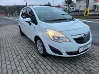 Gebraucht Opel Meriva Active 120 PS (88 kW) 2013 Weiß Van / Kleinbus
