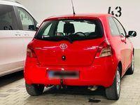 Gebraucht Toyota Yaris 87 PS (63 kW) 2007 Rot Kleinwagen