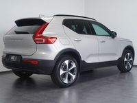 Usado Volvo XC40 Plus 197 HP (144 kW) 2024 Prateado SUV