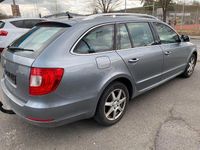 Gebraucht Skoda Superb Ambition 170 PS (125 kW) 2010 Grau Kombi