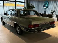 Gebraucht Mercedes 280 155 PS (114 kW) 2026 Grün Limousine