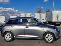Gebraucht Suzuki Swift Club 83 PS (61 kW) 2025 Premiumsilver Kleinwagen