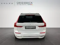 Gebraucht Volvo XC60 Plus 197 PS (144 kW) 2023 Crystalweiss perleffekt SUV