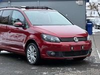 Gebraucht VW Touran Comfortline 150 PS (110 kW) 2012 Wild cherry red metallic Van / Kleinbus