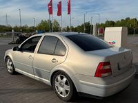 Second-hand VW Bora 105 CP (77 kW) 2000 Argintiu Berlinǎ