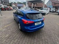 Gebraucht Ford Focus Cool & Connect 155 PS (114 kW) 2021 Blau Kombi
