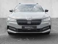 Gebraucht Skoda Superb SportLine 200 PS (147 kW) 2024 Stahlgrau Kombi