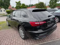 Gebraucht Audi A4 150 PS (110 kW) 2022 Mythosschwarz metallic Kombi