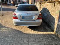 Gebraucht Mercedes E320 224 PS (164 kW) 2006 Grau Limousine