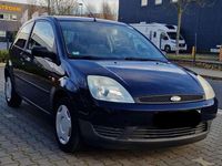 Gebraucht Ford Fiesta Basis 60 PS (44 kW) 2004 Blau Kleinwagen