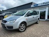 Gebraucht Ford Focus Ambiente 101 PS (74 kW) 2004 Silber Limousine