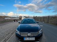 Gebraucht VW Passat 140 PS (102 kW) 2012 Schwarz Kombi