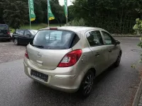 Gebraucht Opel Corsa 80 PS (58 kW) 2009 Gold Kleinwagen