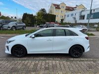 Gebraucht Kia Ceed Spirit 136 PS (100 kW) 2020 Weiß Kleinwagen