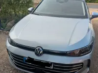 Gebraucht VW Passat Elegance 150 PS (110 kW) 2024 Silber Kombi