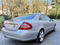 Gebraucht Mercedes CLK320 218 PS (160 kW) 2003 Silber Coupé