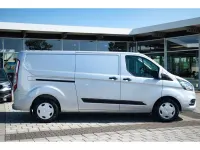 Gebraucht Ford Transit Custom 131 PS (96 kW) 2023 Polarsilber metallic Van