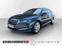 Gebraucht Skoda Superb Style 218 PS (160 kW) 2020 Blau Kombi