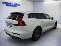 Gebraucht Volvo V60 Plus 253 PS (186 kW) 2022 Weiß Kombi
