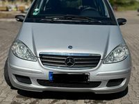 Usata Mercedes A170 116 CV (85 kW) 2004 Argento Utilitaria