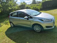 Gebraucht Ford Fiesta 60 PS (44 kW) 2014 Silber Kleinwagen