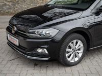 Gebraucht VW Polo Highline 95 PS (69 kW) 2021 Schwarz (deep black perleffekt) Kleinwagen