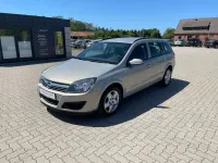Gebraucht Opel Astra Edition 101 PS (74 kW) 2006 Pannacotta metallic Limousine