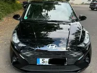 Gebraucht Hyundai i10 63 PS (46 kW) 2024 Schwarz Kleinwagen